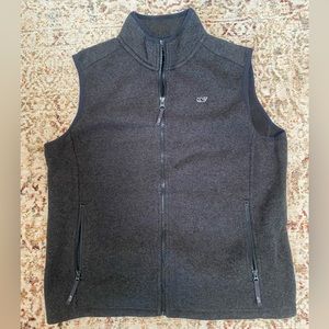 Grey vineyard vines vest